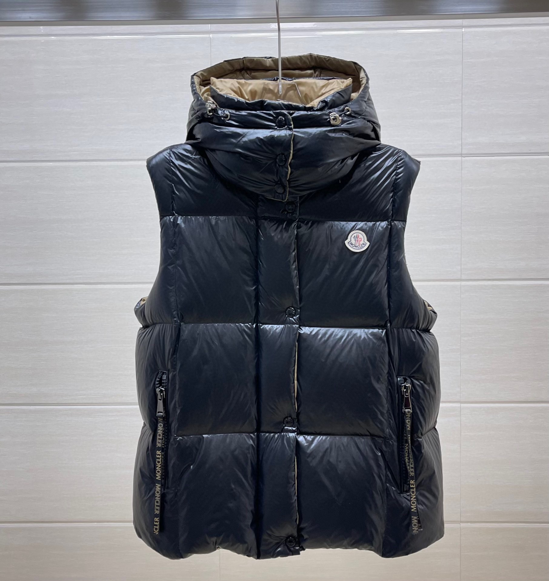Moncler Vest Coat(Women)-003