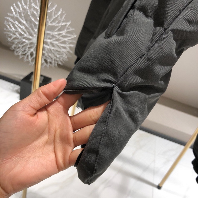 Canada Goose Coat-240