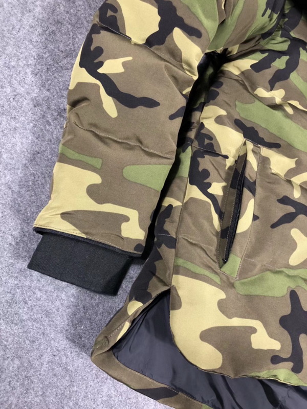 Canada Goose Coat-247