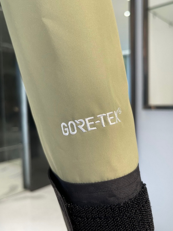 the n0*h F**e coat-053