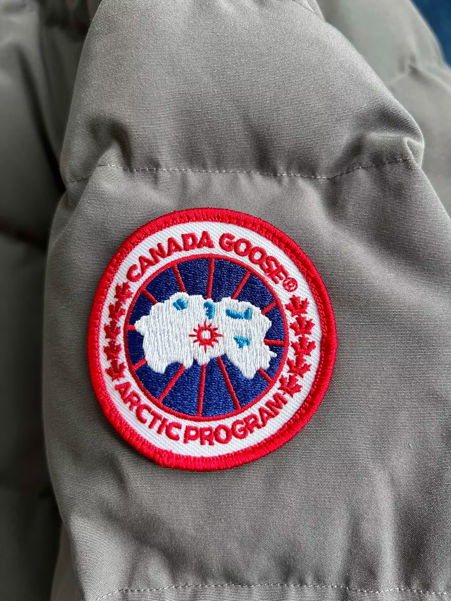 Canada Goose Coat-250