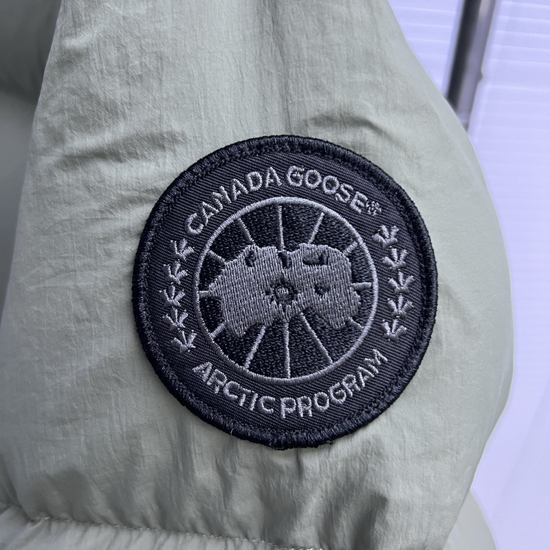Canada Goose Coat-303