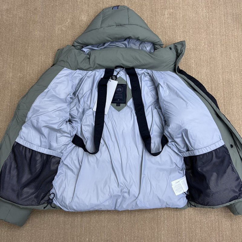 Canada Goose Coat-303