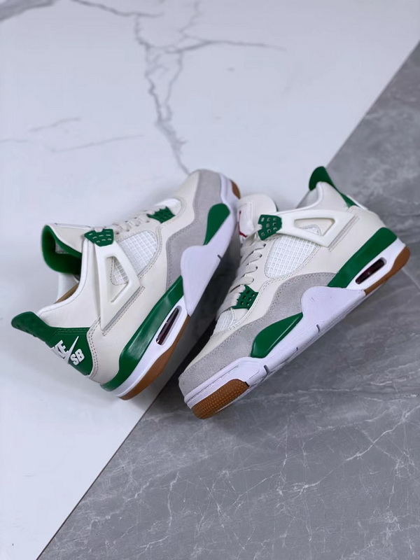 Air Jordan 4 Retro-050