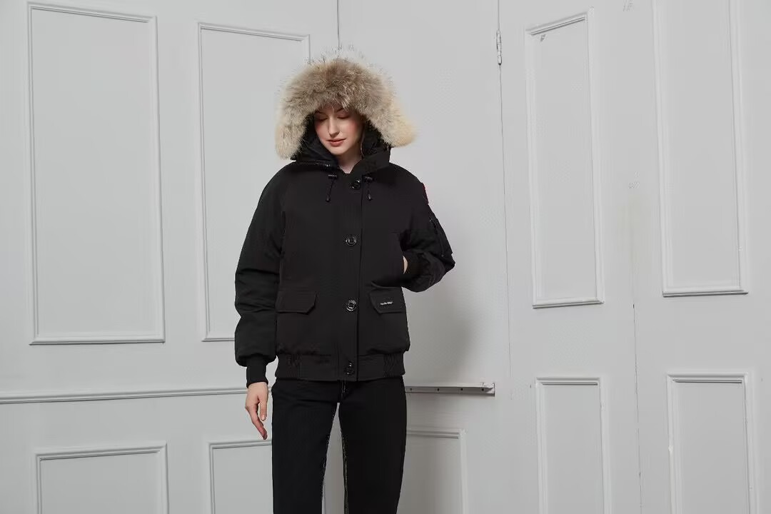 Canada Goose Coat(Women)-000