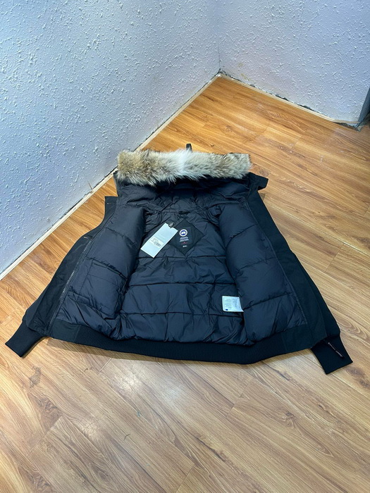 Canada Goose Coat(Women)-000