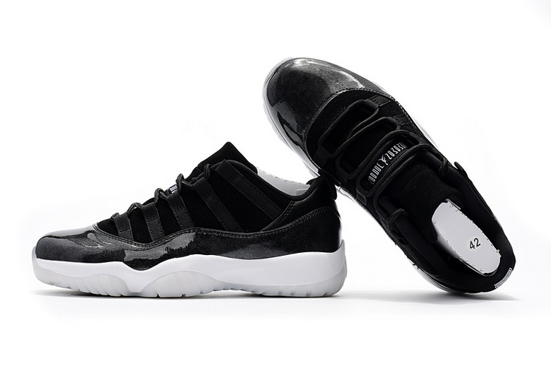 Air Jordan 11 Retro-030