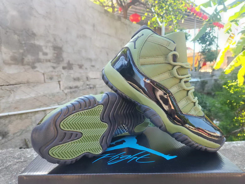 Air Jordan 11 Retro-051