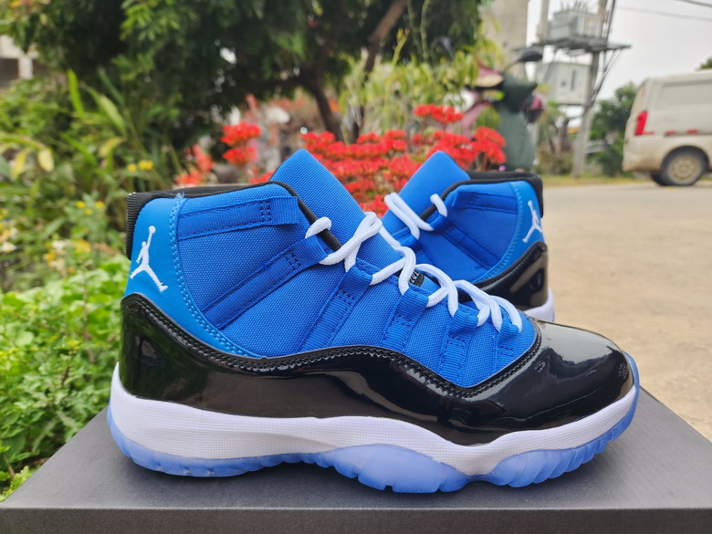 Air Jordan 11 Retro-063