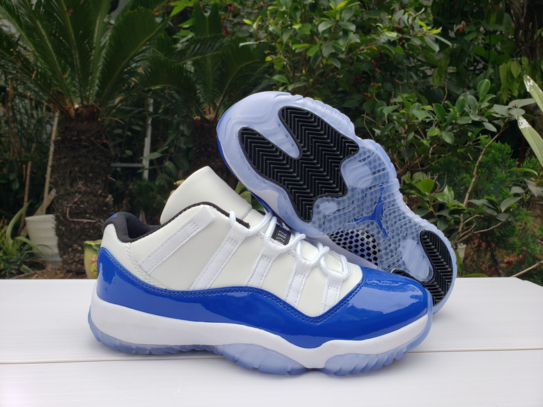 Air Jordan 11 Retro-077