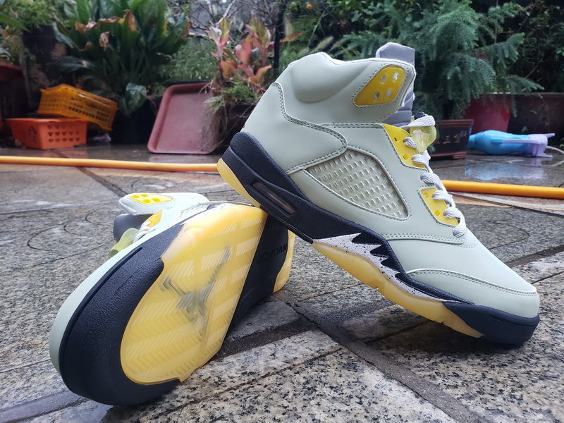 Air Jordan 5 Retro-075
