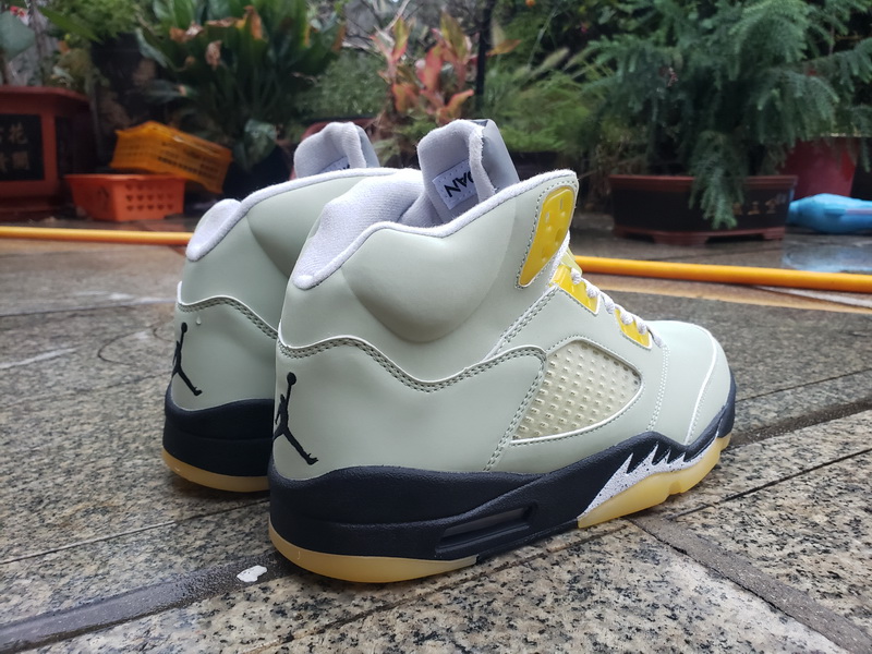 Air Jordan 5 Retro-075