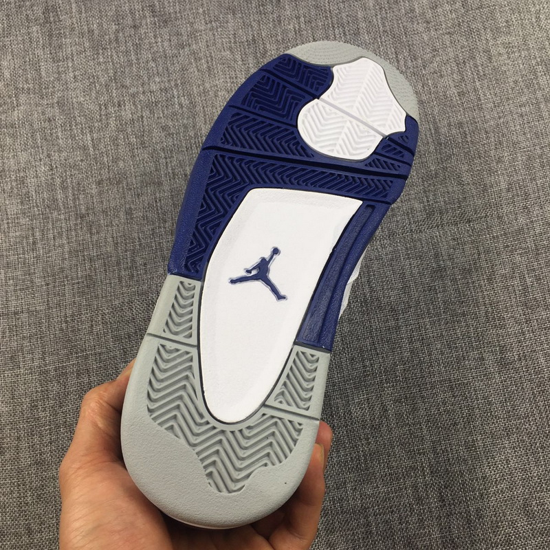 Air Jordan 4 Retro-097