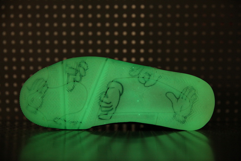 Air Jordan 4 Retro-127