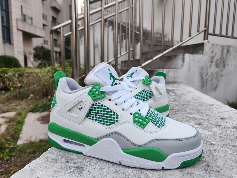 Air Jordan 4 Retro-128