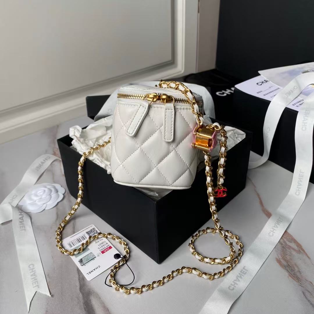 Chanel Handbags AAAA(Women)-126