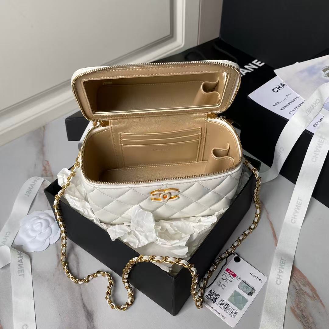 Chanel Handbags AAAA(Women)-126