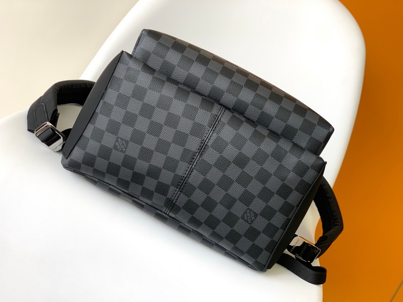 LV Backpack(AAA)-070