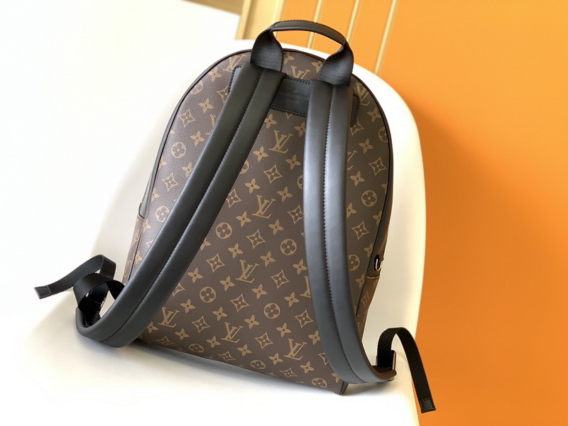 LV Backpack(AAA)-072