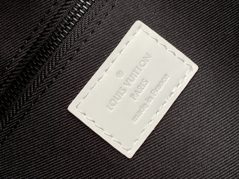 LV Handbags AAAA(Men)-154