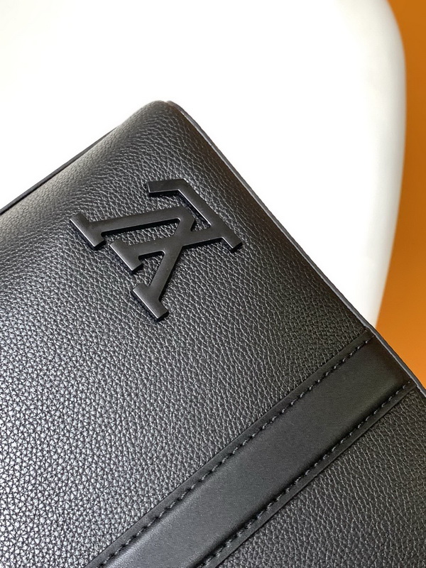 LV Handbags AAAA(Men)-162