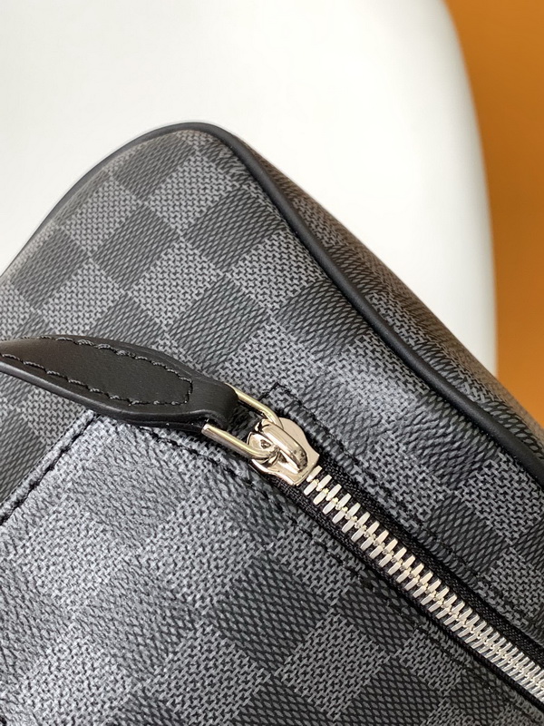 LV Handbags AAAA(Men)-166