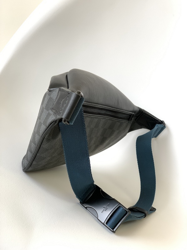 LV Handbags AAAA(Men)-171