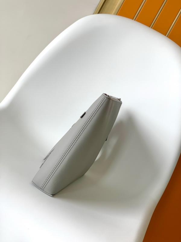 LV Handbags AAAA(Men)-193