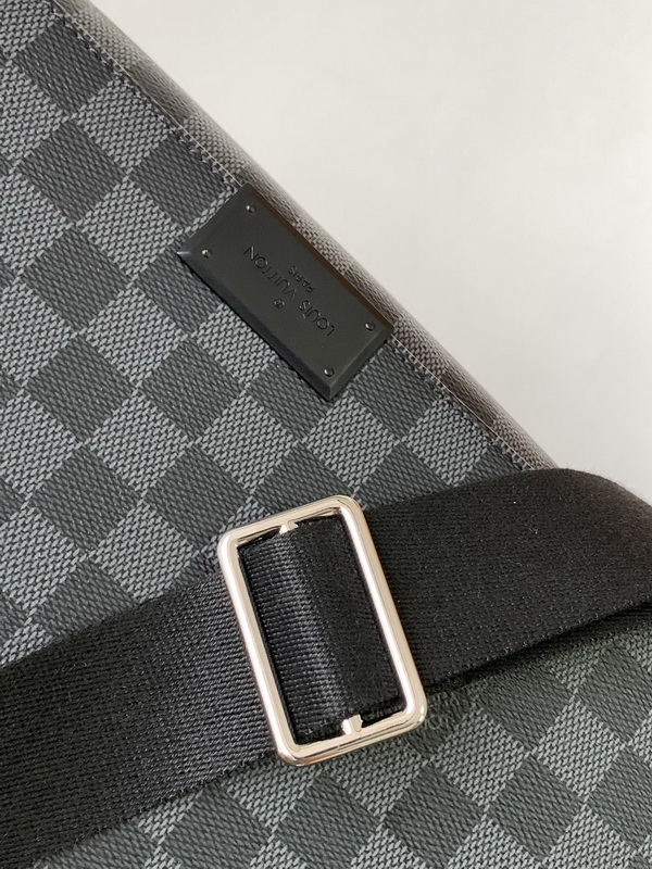 LV Handbags AAAA(Men)-199