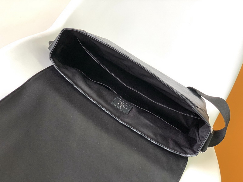 LV Handbags AAAA(Men)-201