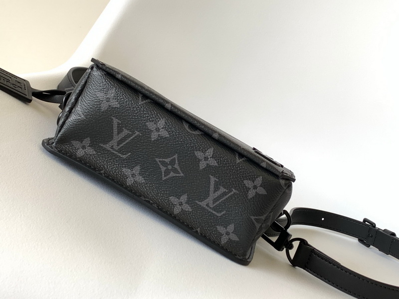 LV Handbags AAAA(Men)-202