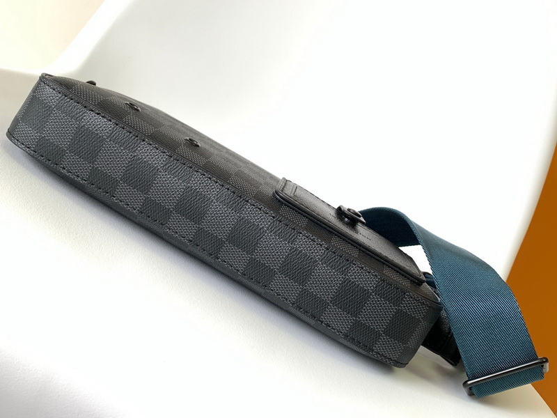 LV Handbags AAA(Men)-209