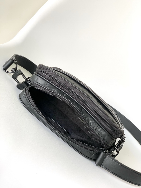 LV Handbags AAA(Men)-214