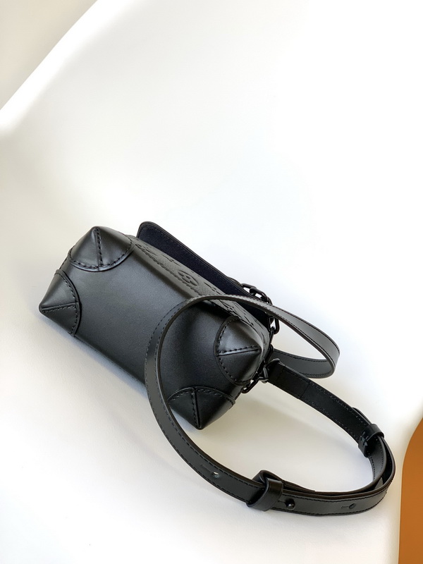 LV Handbags AAA(Men)-223