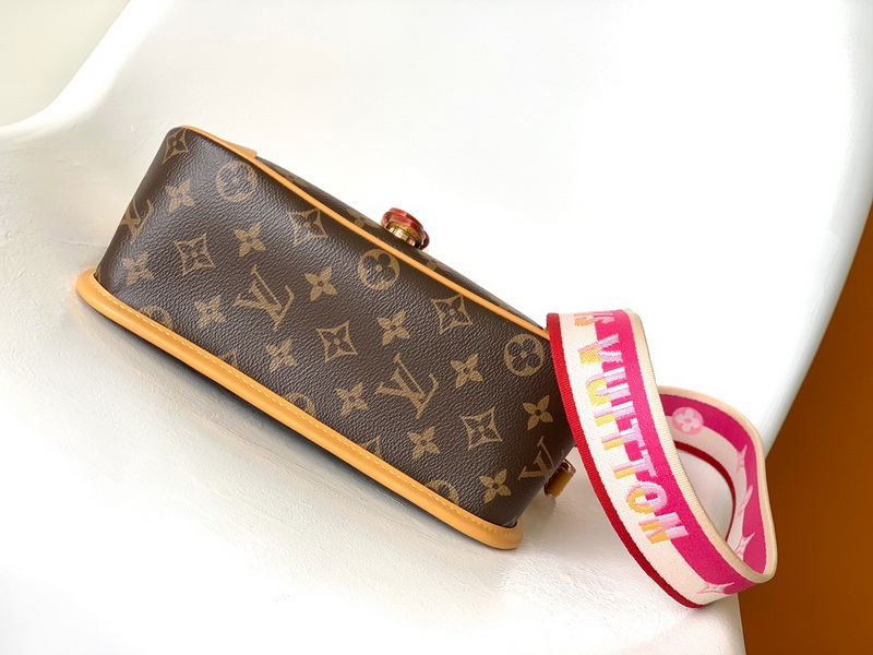LV Handbags AAA(Women)-435