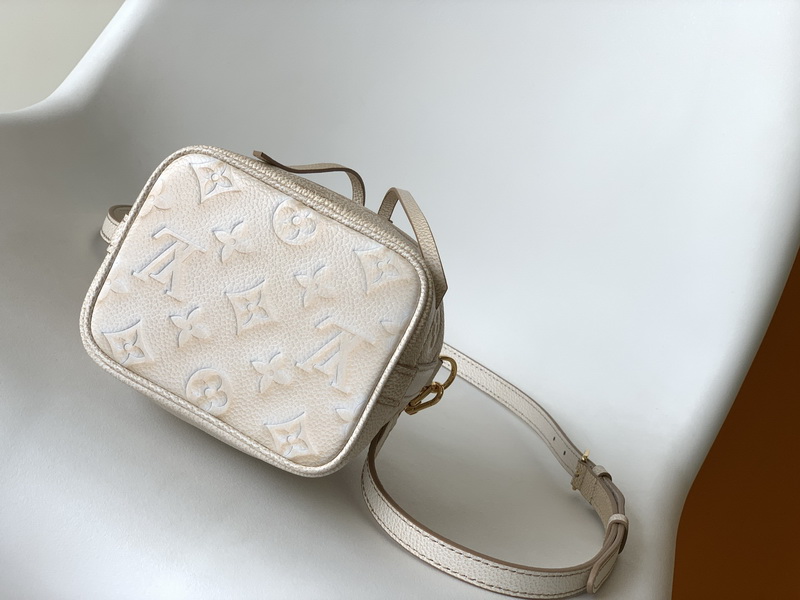 LV Handbags AAA(Women)-577