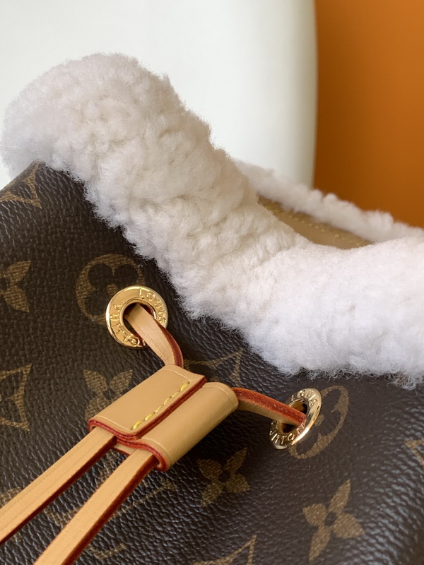 LV Handbags AAA(Women)-586