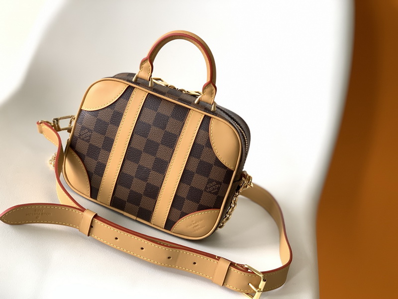 LV Handbags AAA(Women)-664