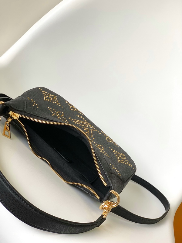 LV Handbags AAA(Women)-685
