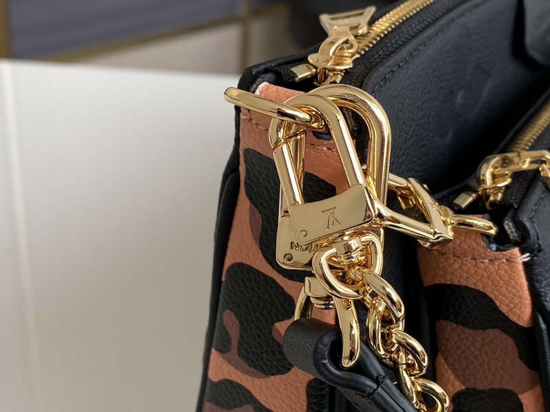 LV Handbags AAA(Women)-696