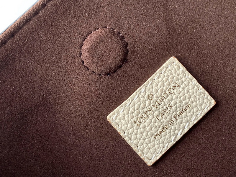 LV Handbags AAA(Women)-715