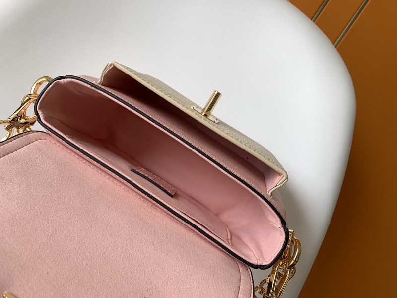 LV Handbags AAA(Women)-732