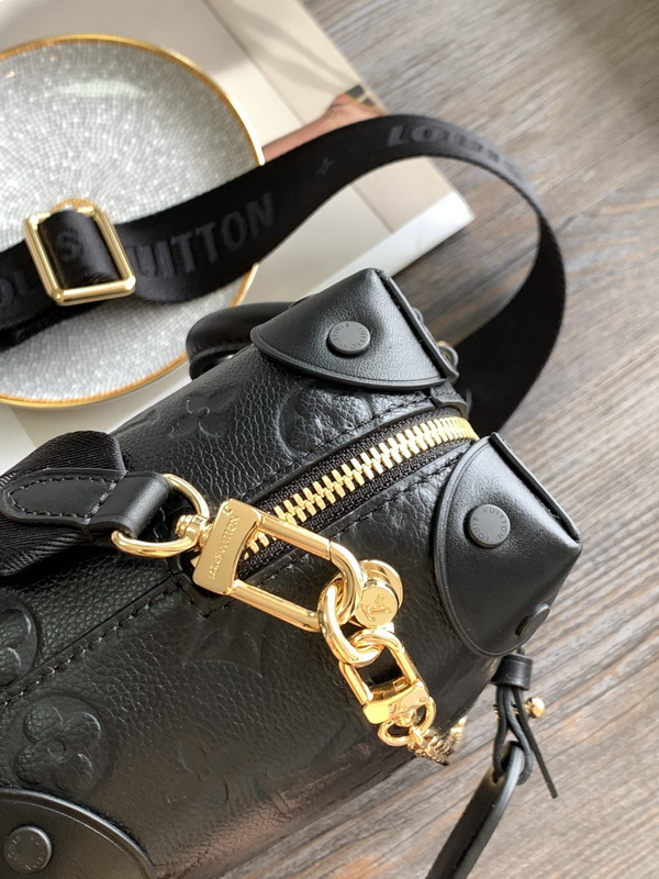 LV Handbags AAA(Women)-756