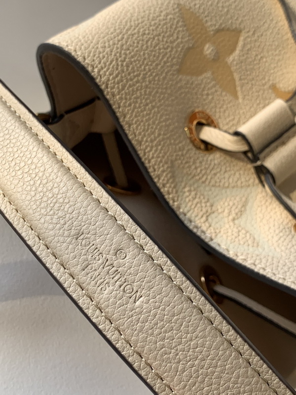 LV Handbags AAA(Women)-758