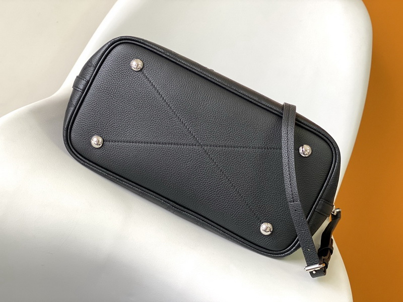 LV Handbags AAA(Women)-818