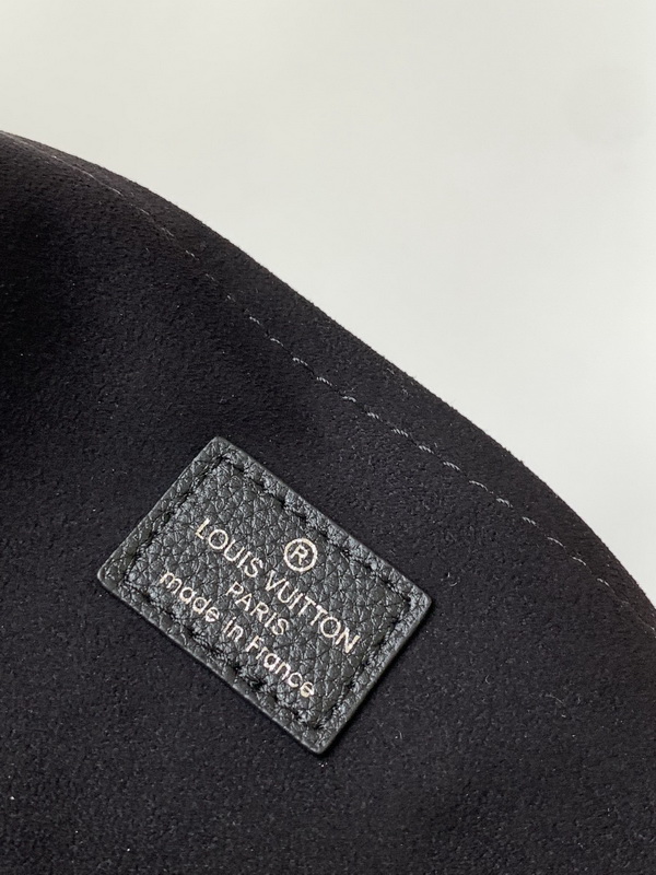 LV Handbags AAA(Women)-845