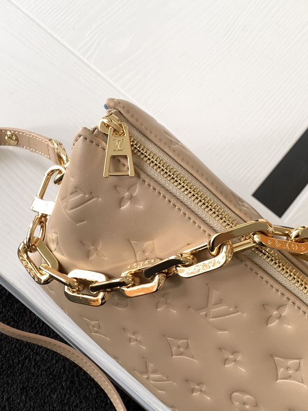 LV Handbags AAA(Women)-915