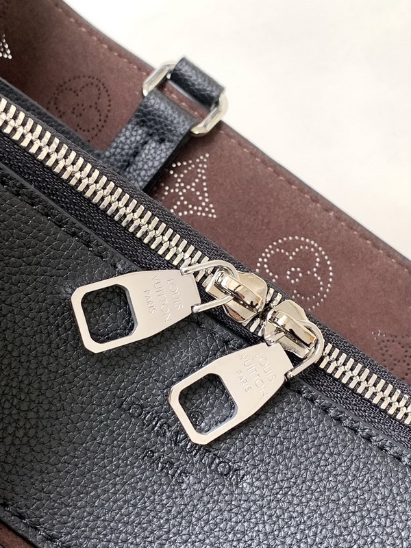 LV Handbags AAA(Women)-981