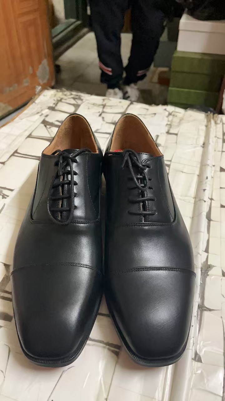 CL Men Shoes-556