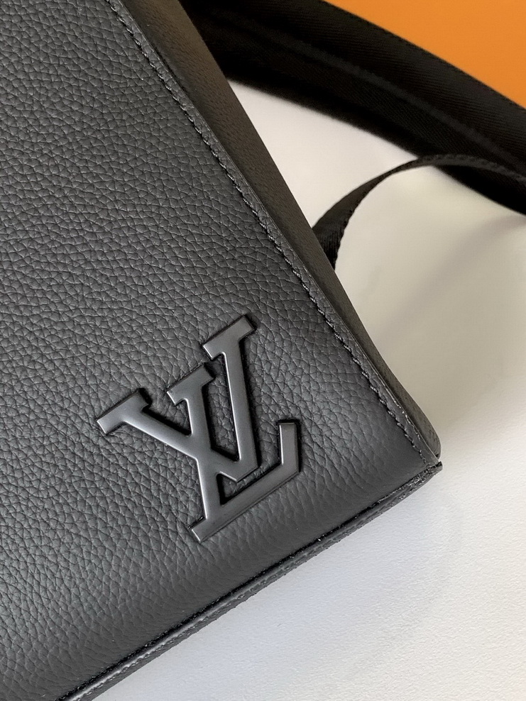 LV Backpack(AAA)-196